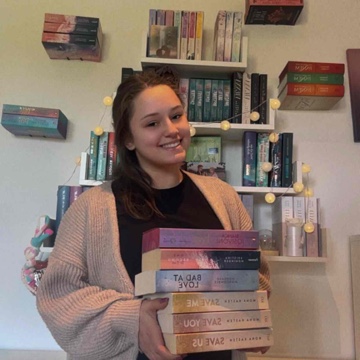 bookloverslife_._julia's profile