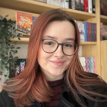 marina_booksandcoffee's profile