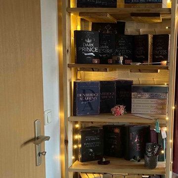 lilly_booktok's profile