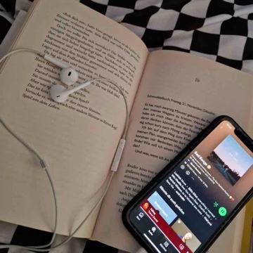nia.reader's profile