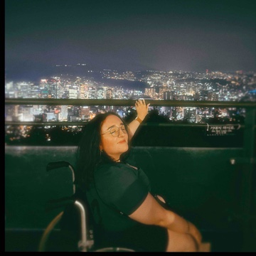 lena_hrnt's profile