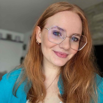 julibrary__'s profile