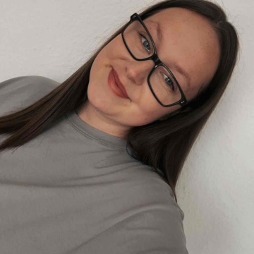 lauralina.reads's profile