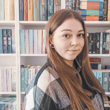 karolina.loves.books's profile
