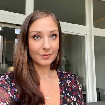 lauravoneden's profile