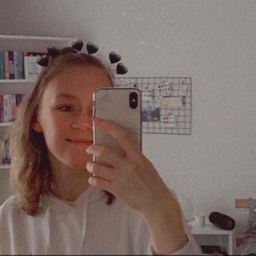 lenareads's profile