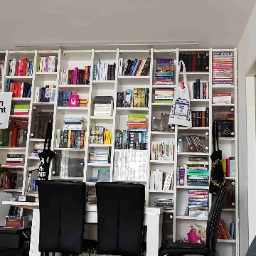full_bookshelves's profile