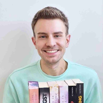 romanticthrills's profile