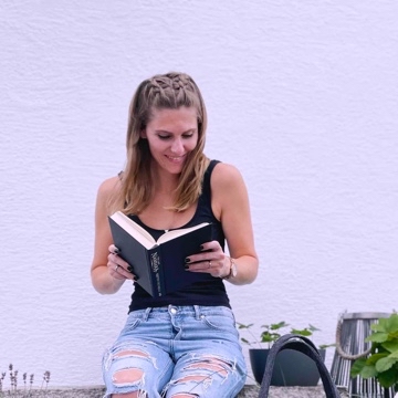 cherrieleinreads's profile