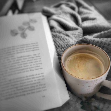 inlove.with.books.and.coffee's profile