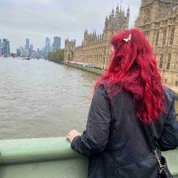 adrianareads's profile