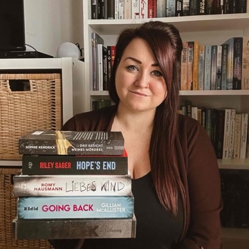 vikisbooks_'s profile