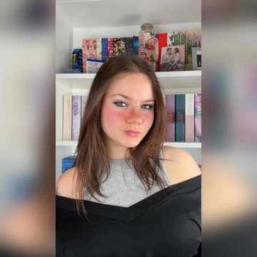 sarahbookblog's profile