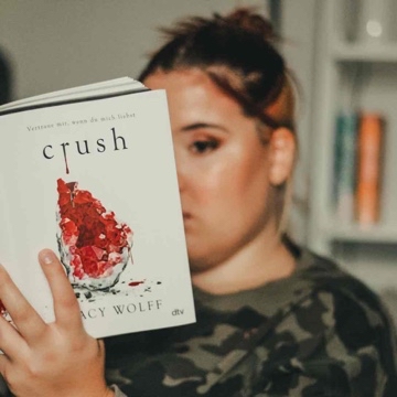 luisa_reads's profile