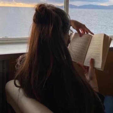 julijalittellifeofbooks's profile