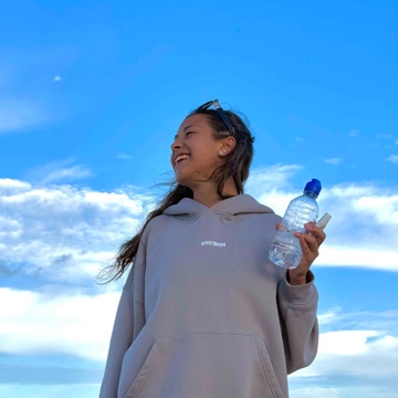 alinaturningpages's profile