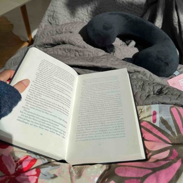 whispering_pages_'s profile
