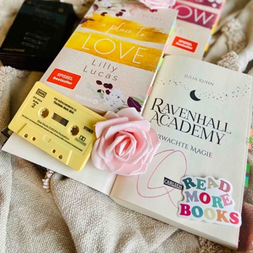 emyys_bookplace's profile