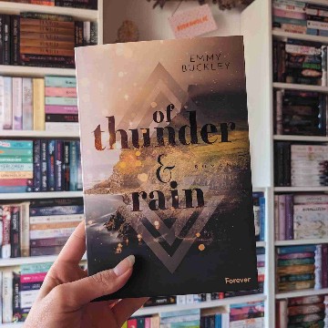 lisas_worldofbooks's profile