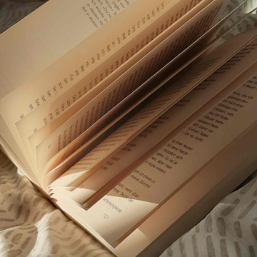 book._w0rld's profile