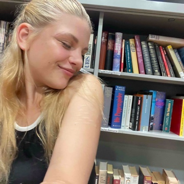 joelovesreading's profile