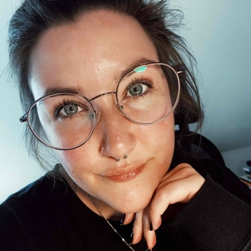 mina_benz's profile