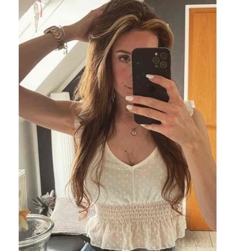 nadjastella's profile
